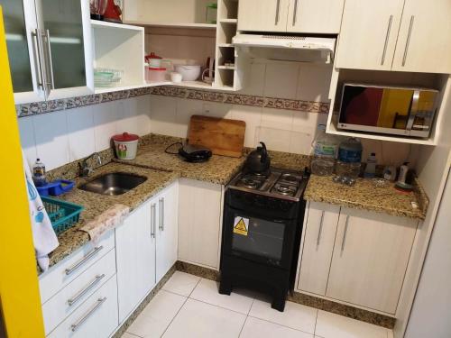 Apartamento com 3 dormitorios na praia de Bombas