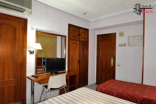 Hotel Aragón - image 4