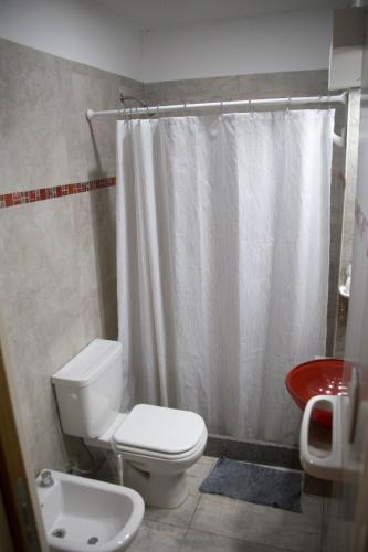 2 bedrooms, 3 beds