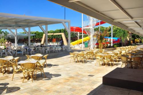 حانة/استراحة, diRoma Fiori Resort Caldas Novas in Solar de Caldas