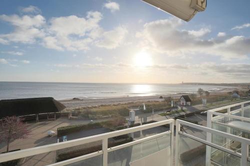 Apartment with Sea View image 10