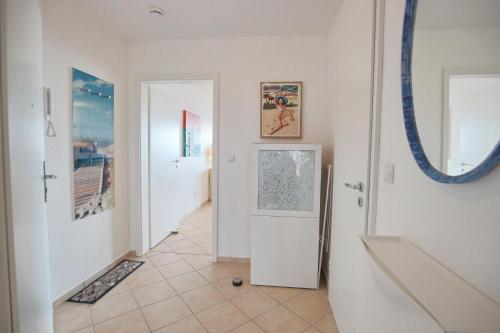 Apartment with Sea View image 8