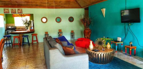 True Treasure In Treasure Beach - Entire Villa