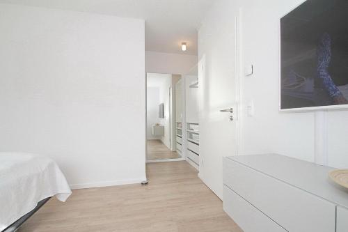 Apartment with Balcony image 8