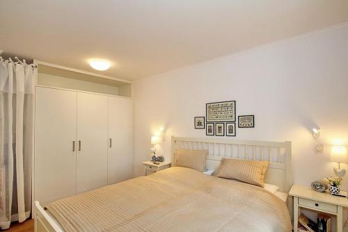 Apartment with Terrace image 7