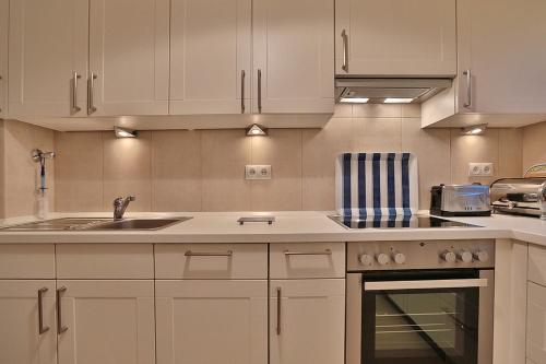 Apartment with Balcony image 7