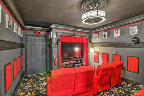 Vegas House with Spa Mini Golf Home Theater Deck! - image 12