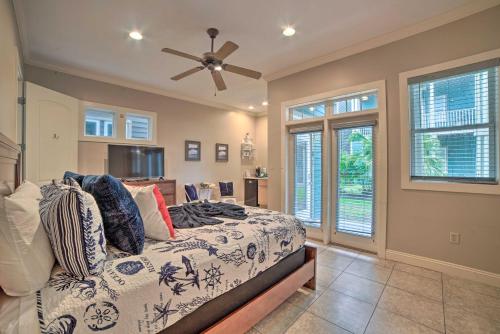 Large 3-Story Family Home Less Than quarter Mi to Crescent Beach - image 10