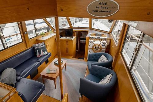 2BR Spacious & Comfy 43' Yacht - Heat & AC - On the Freedom Trail - Best Nights Sleep, Boston (Foto 6)