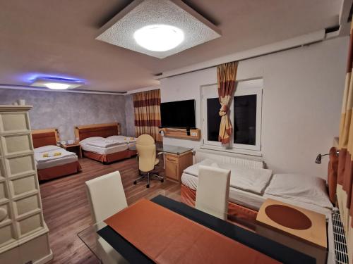 Pension Föhrenhain - image 3