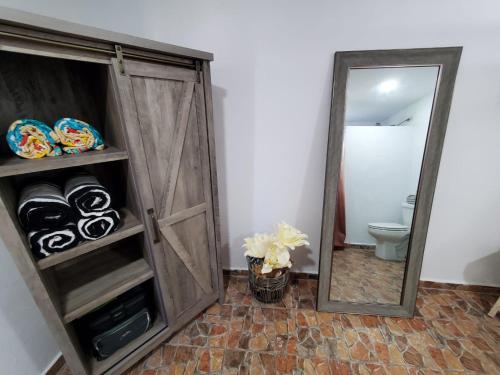 Aguadilla Breeze apt in gated complex 8 minute walk to Crashboat beach - image 9
