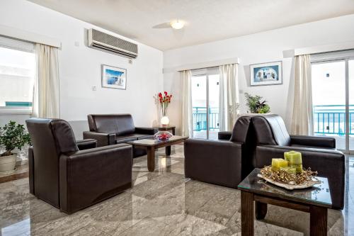 Empfangshalle, Sunny Hill Hotel Apartments in Paphos