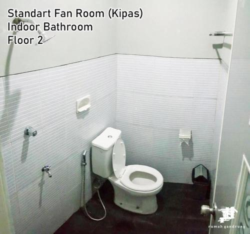 Standard Double Room with Fan, Rumah Gandrung in Yogyakarta