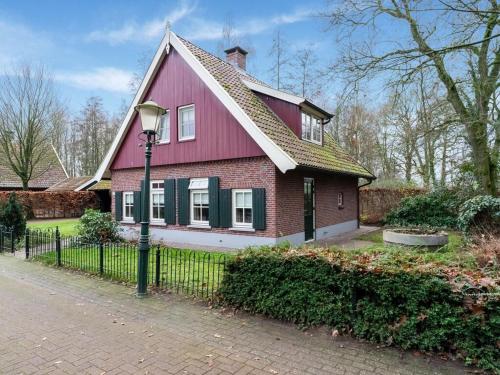 Snug holiday home in Winterswijk Meddo with a private garden