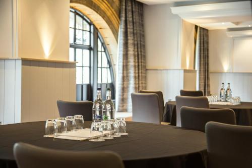 332760077 voco Grand Central Glasgow by IHG