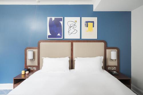 332760174 voco Grand Central Glasgow by IHG