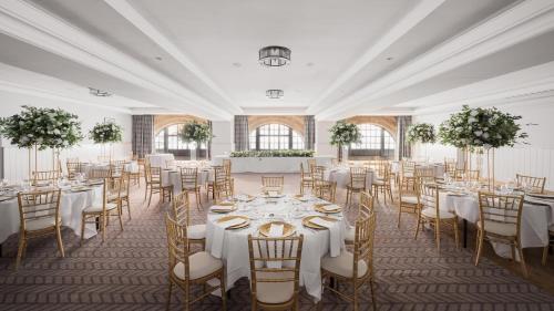 332760187 voco Grand Central Glasgow by IHG