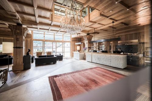 Hotel Adler Dolomiti Spa & Sport Resort