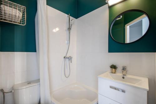 Ajax Rooms with privat bathroom