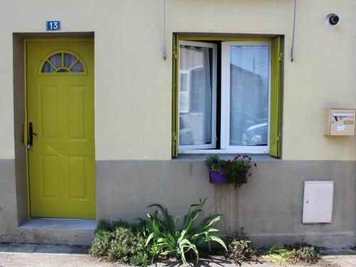 Apartment (3 Adults)