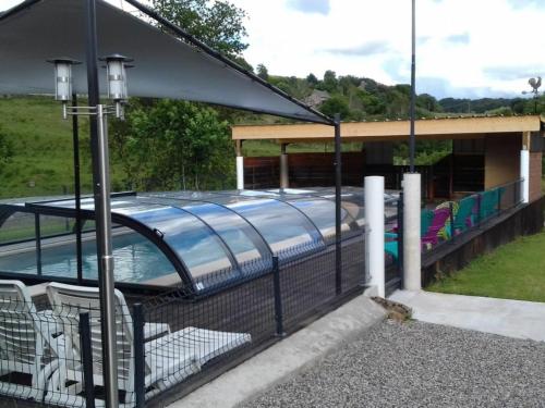 Gîte Saint-Symphorien-de-Thénières, 6 pièces, 12 personnes - FR-1-601-47 gîte à louer Solasols