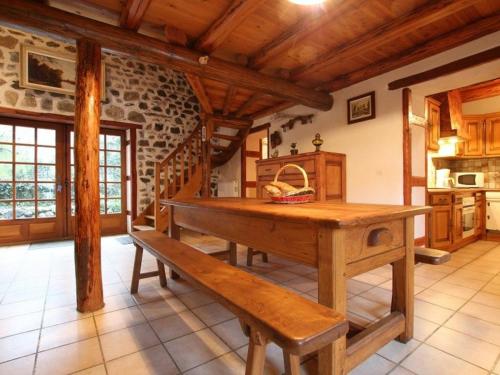 Gîte Saint-Julien-des-Chazes, 4 pièces, 8 personnes - FR-1-582-25 gîte à louer Beaune
