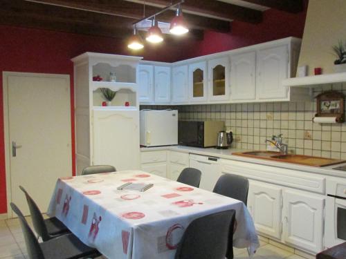 Gîte La Garnache 4 pièces 6 personnes - FR-1-426-438 - image 2