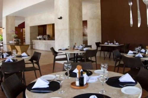 Resort&Lazer Piscinas, Beach tenis, Bike, Golfe, Pesca, Ar, Wifi fibra, TV a cabo e Lareira