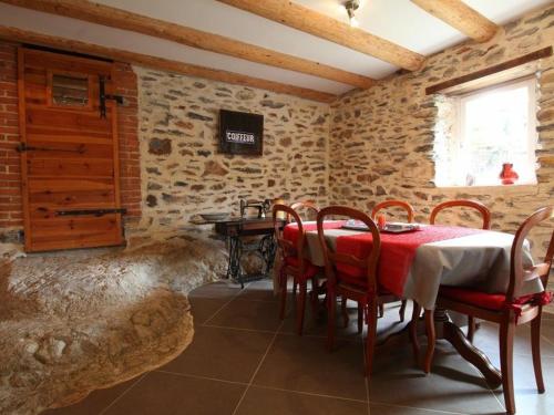 Gîte Retournac 5 pièces 10 personnes - FR-1-582-205 - image 12