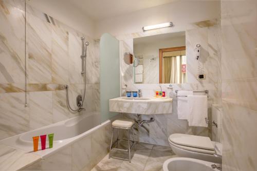 Empire Palace Hotel - image 4