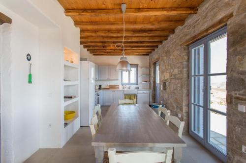 Serifos Stone Villa A - image 9