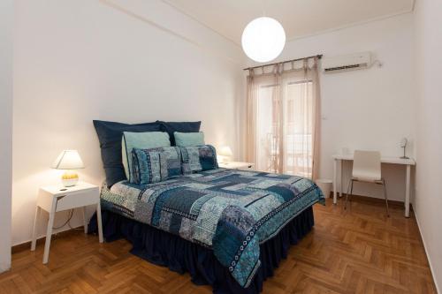 Lovely 2 bedroom apt in Metaxourgio Center, Atény (fotografie 10)