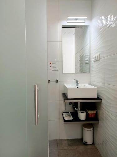 Hostal Royal Cruz - image 13