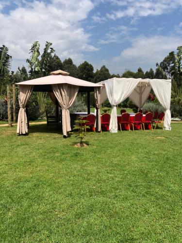 Ēdiens un dzērieni, The Willis Hotel, Bomet in Bomet