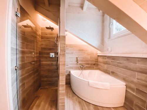 Hôtel Le White - Le 42 Restaurant - Hotel - Champéry