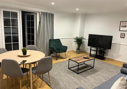 Lovely 2 bedroom apartment with parking space, Londýn (fotografie 4)