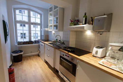 廚房, Continental Apartment Hotel Sundsvall in 松玆瓦爾