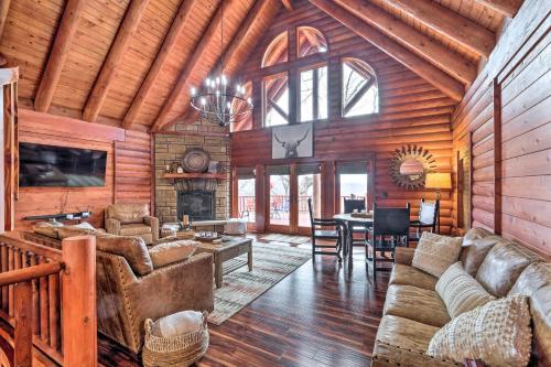 Private Eureka Springs Cabin with Beaver Lake Views! - image 13