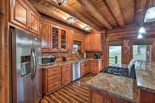 Private Eureka Springs Cabin with Beaver Lake Views! - image 14