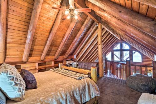 Private Eureka Springs Cabin with Beaver Lake Views! - image 11
