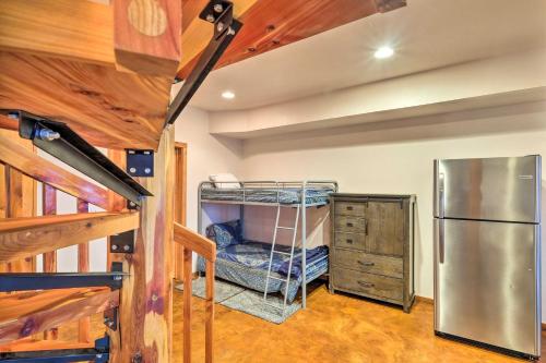 Private Eureka Springs Cabin with Beaver Lake Views! - image 12