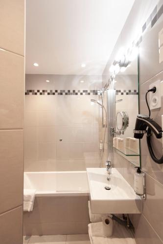 Hotel France Albion - image 11