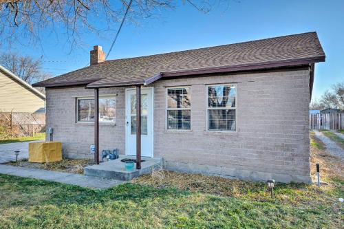 Cozy Cottage with Game Room about 17 Mi to Dtwn SLC! in เซาท์ จอร์แดน (UT)