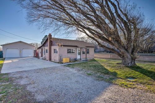 Cozy Cottage with Game Room about 17 Mi to Dtwn SLC! in เซาท์ จอร์แดน (UT)