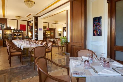 Ресторан, Hotel Civita in Атріпальда