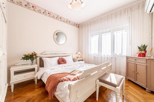 NALA Central Apartment - Arad