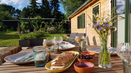 Exterior view, Chalet "Waldhauszeit" am See in Mucke