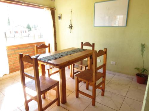 CABAÑA Cholila Apart (CABANA Cholila Apart) in 佐利拉