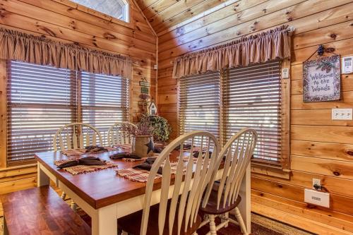 Wear We Belong, Mtn Views, Hot Tub, Pool Table, 685 FREE tickets each paid day detail