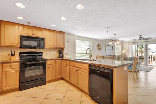 106 Beach Place Condos in St Pete Beach, USA